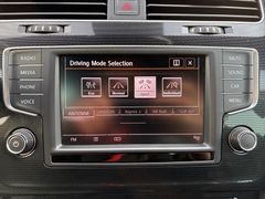 Fahrzeugabbildung Volkswagen Golf VII Variant GTD -DYNAUDIO*BiXen*Sitzhzg*PDC