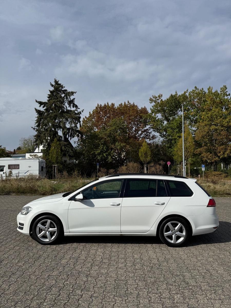 Volkswagen Golf 2014 — engine 105 HP (77kW)