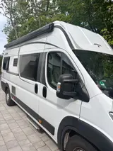 Pössl Roadcruiser Revolution,  El. Hubbett, Längsbett - Kastenwagen Hubbett