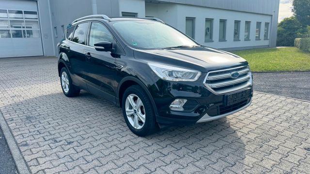 Ford Kuga 1,5 EcoBoost 2x4 88kW Business Edition