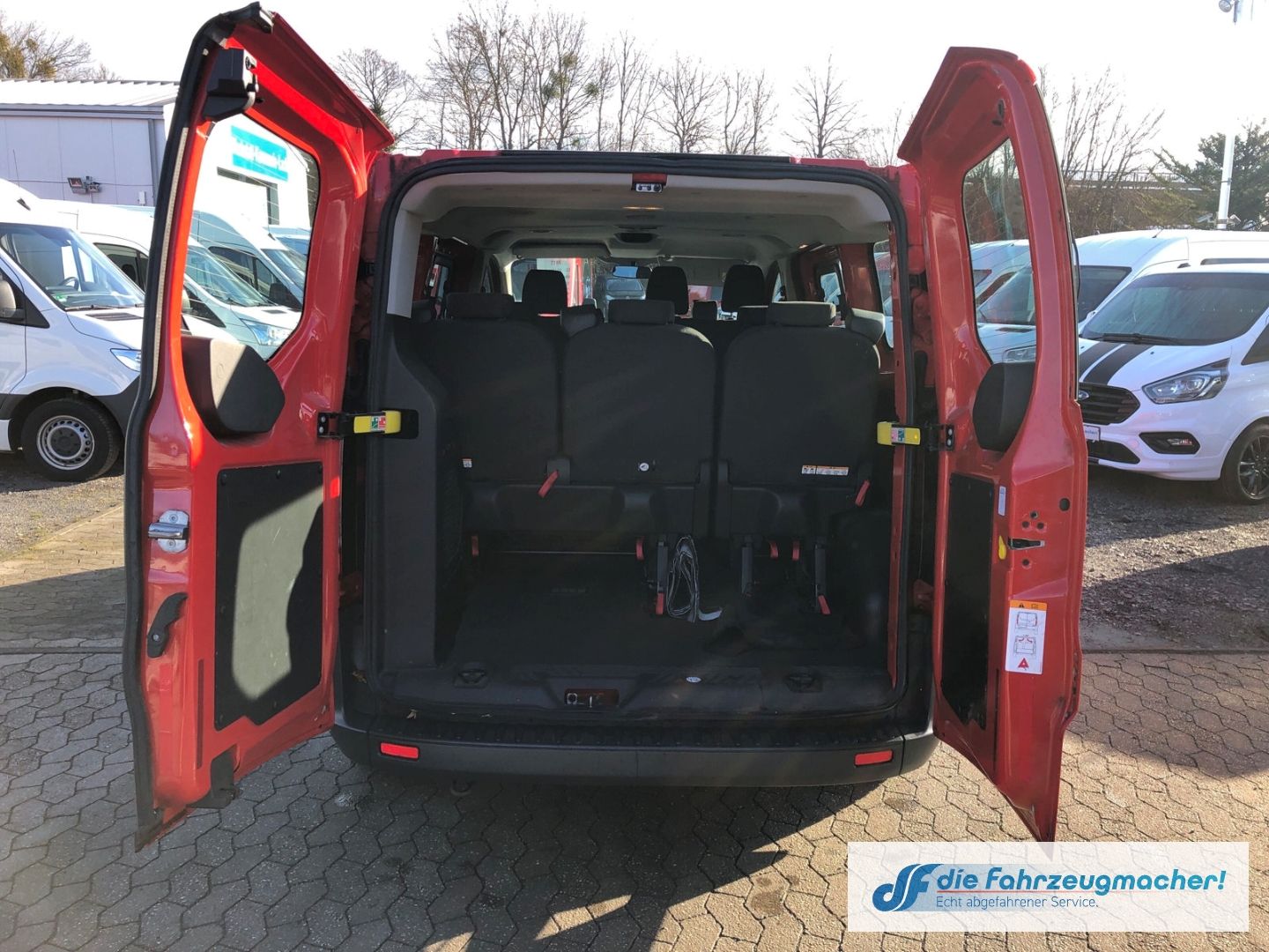 Fahrzeugabbildung Ford Transit Custom Kombi 300 L1 2.2 TDCi *2415 *KLIM