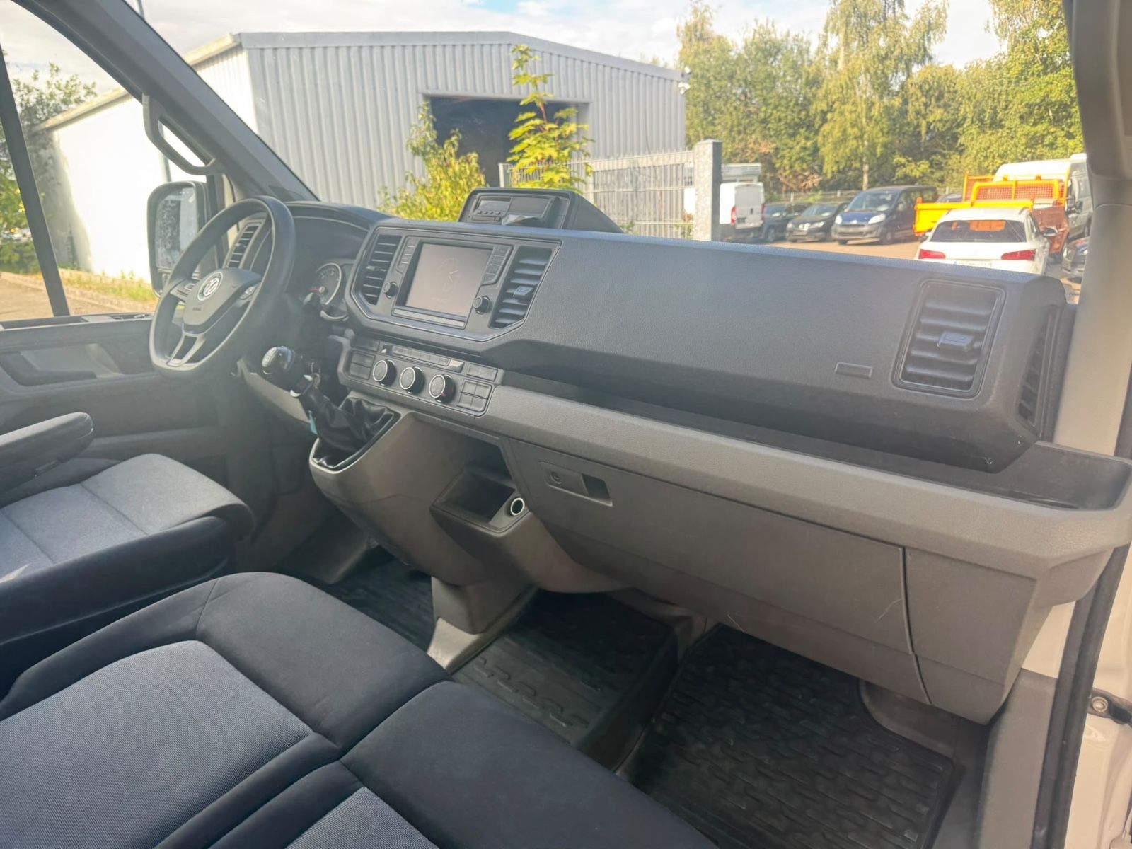 Fahrzeugabbildung Volkswagen Crafter Pritsche 50 lang Maxi