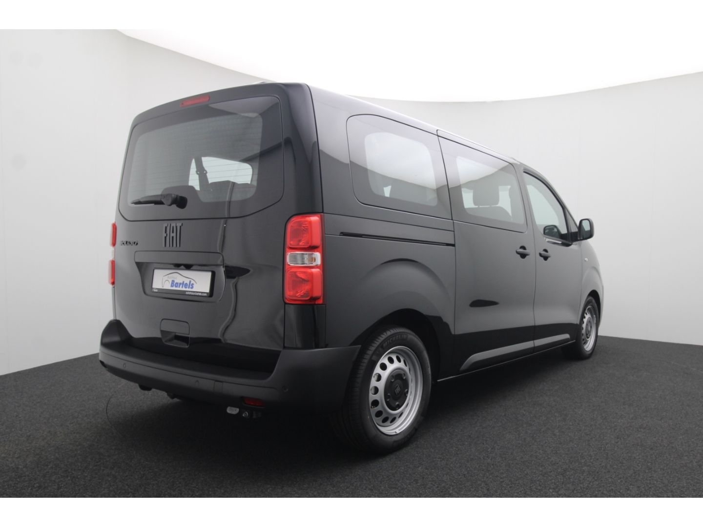 Fahrzeugabbildung Fiat Ulysse series 4 Scudo Kombi L2 Diesel 180PS Auto