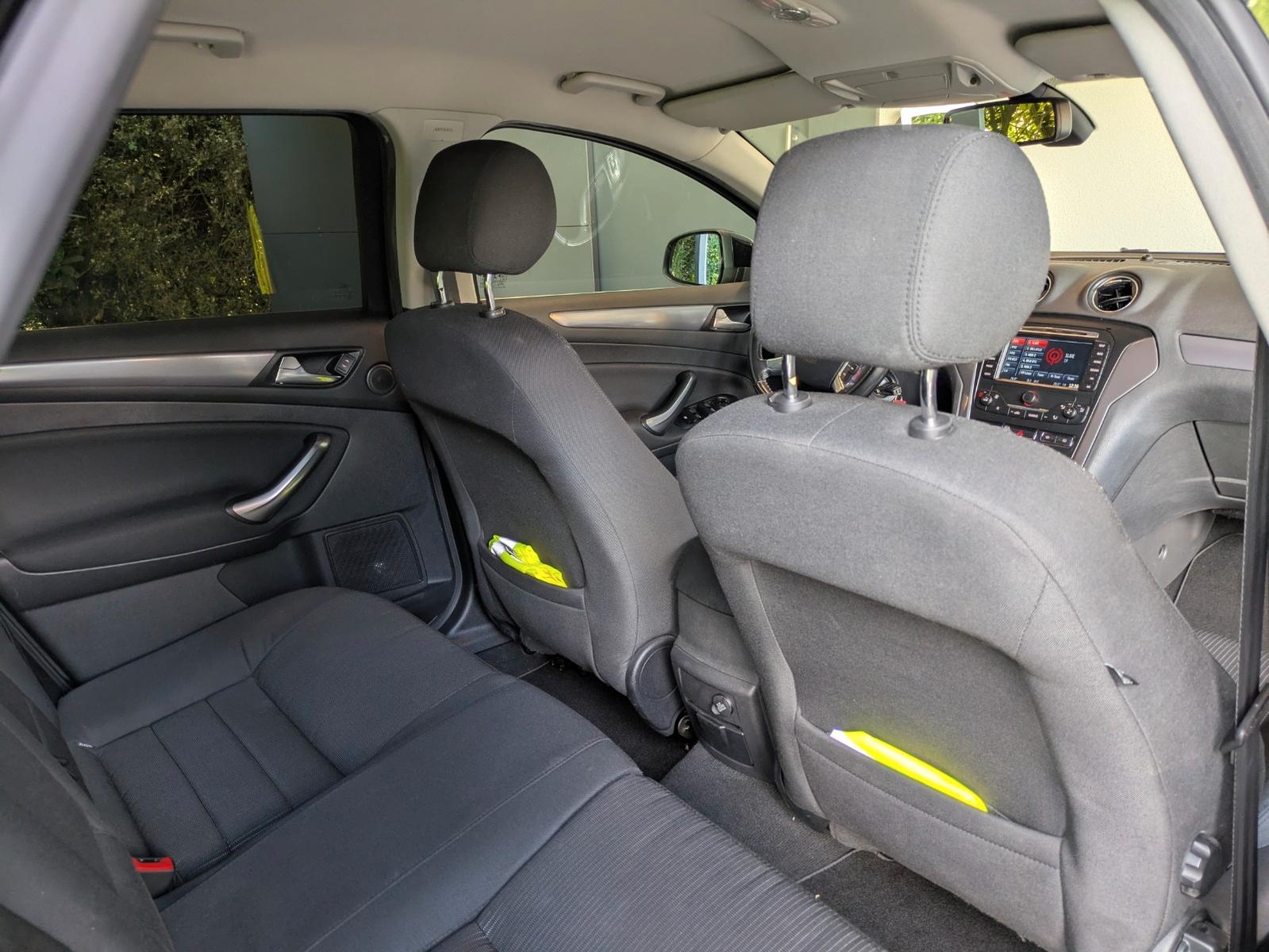 Ford Mondeo 2012 — photo 10
