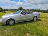 Mercedes-Benz CLK 320 AVANTGARDE Avantgarde*TOP* - gebrauchte Mercedes-Benz CLK 320 aus dem Jahr 2001