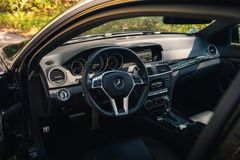 MERCEDES-BENZ C 63 AMG Coupe*H&K*PANO*LEDER*LED*MEMORY*DISTRON MERCEDES-BENZ C 63 AMG Coupe*H&K*PANO*LEDER*LED*MEMORY*DISTRON