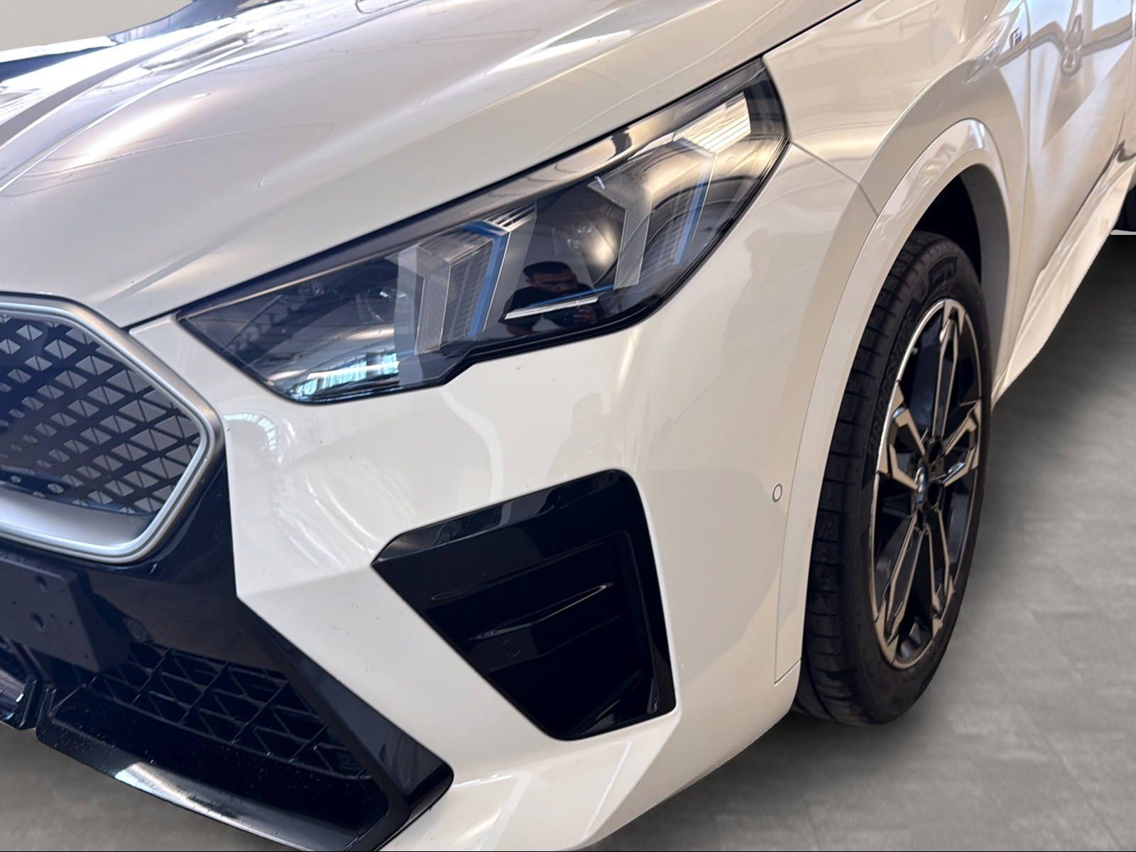 BMW iX2 - Bild 12