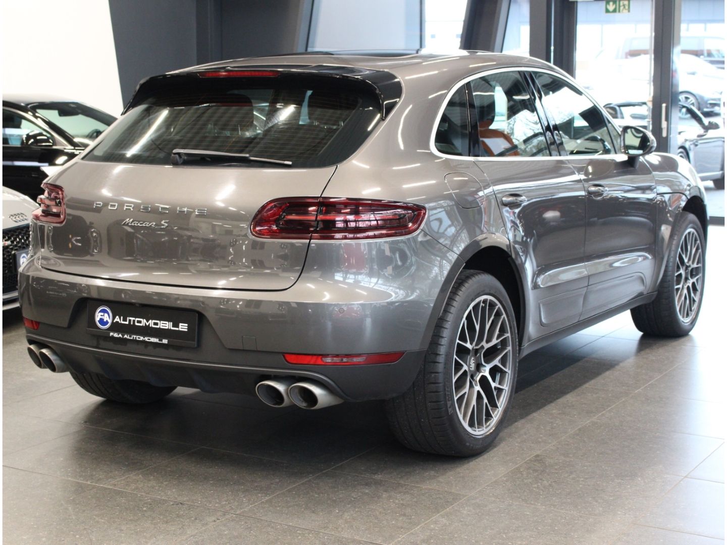 Fahrzeugabbildung Porsche Macan S Diesel Sport Chrono 2.Hand*Pano*Bose