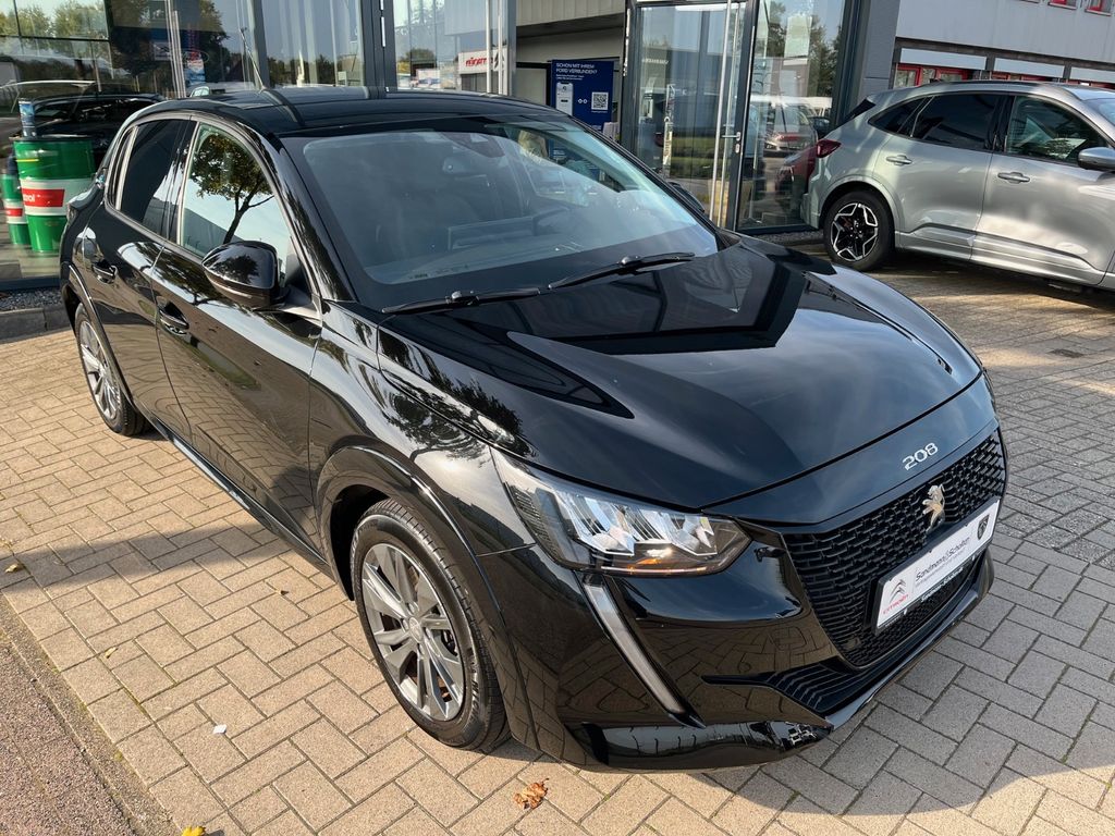 Image of Peugeot e-208