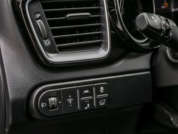 Kia Ceed Sportswagon Platinum Edition Stauassistent