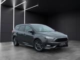 Ford Focus Turnier ST-Line"Garantie-TÜV/ServiceNEU" - Ford Focus mit Benzin-Antrieb: Kombi