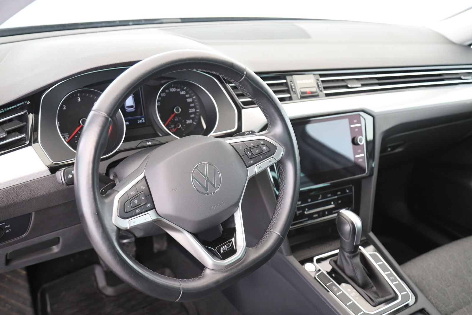 Volkswagen Passat Variant - Bild 14