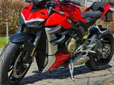 Ducati Streetfighter V4 - Ducati Motorräder in München