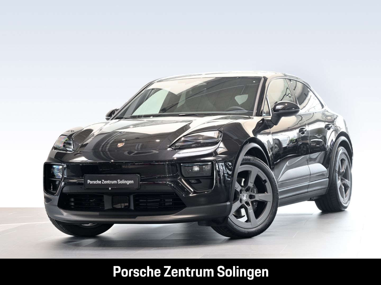 Porsche Macan Panoramadach Bose 21'' Räder AHK Privacy