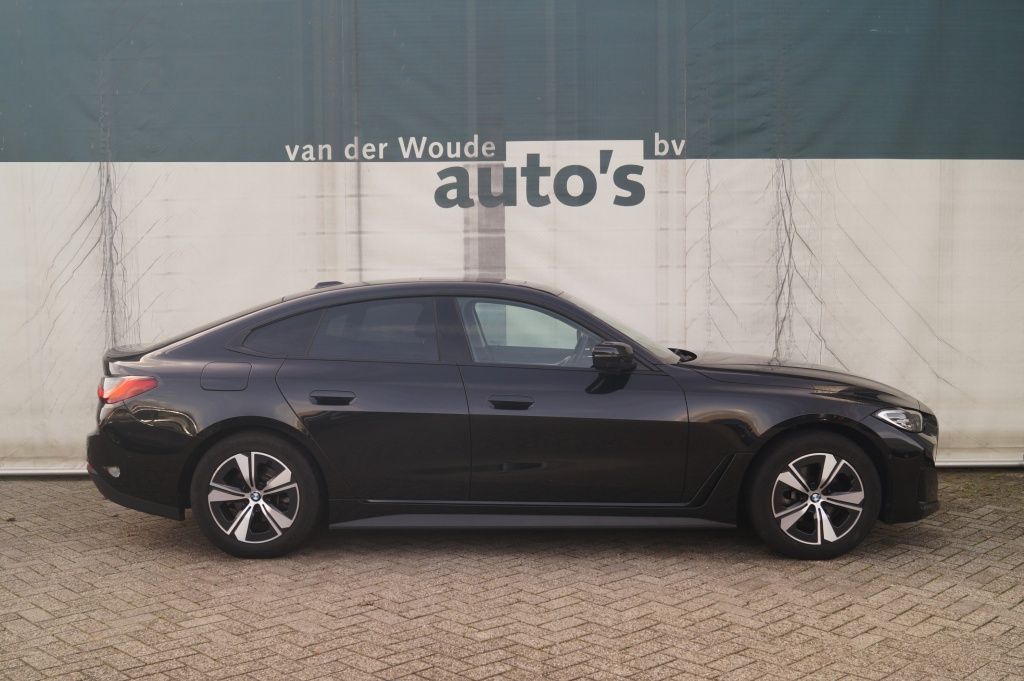 BMW 420 Gran Coupé 4-serie 420i Business Edition Plu imagem 2