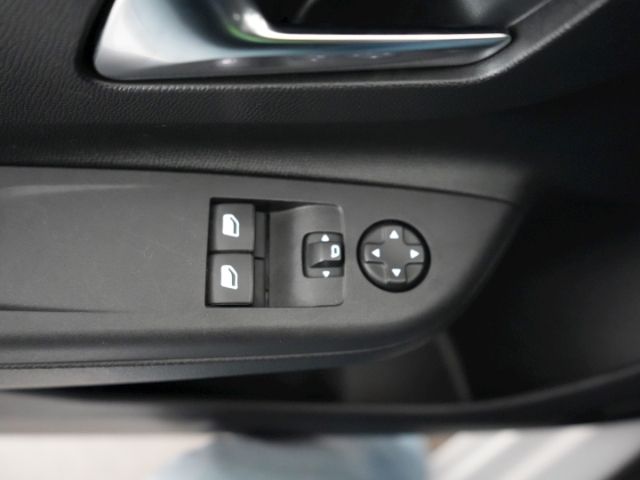 Corsa F EDITION+SITZHEIZUNG+LENKRADHEIZUNG+PARKP