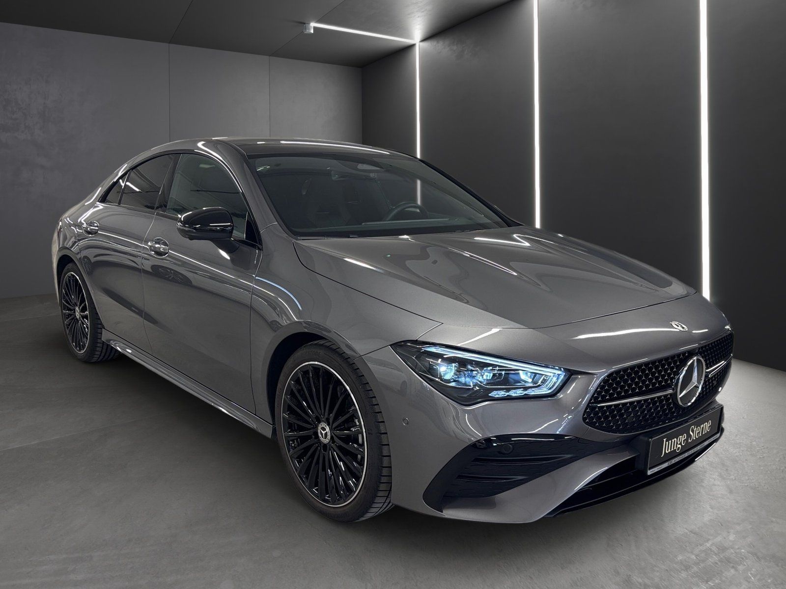 Fahrzeugabbildung Mercedes-Benz CLA 200 AMG*Pano*Burmester*HUD*Night*20"*Distro*