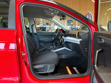 MYAUTOCENTER – Gebraucht- und Jahreswagen mit Werkstattservice in Pfaffenhofen Seat Arona *1.Hand*19%*Tempo*Navi*Spurass*LED*