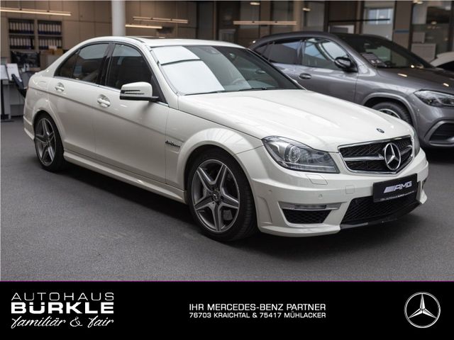 Mercedes-Benz C 63 AMG in neuwertigem Zustand, nur 31.869 KM!