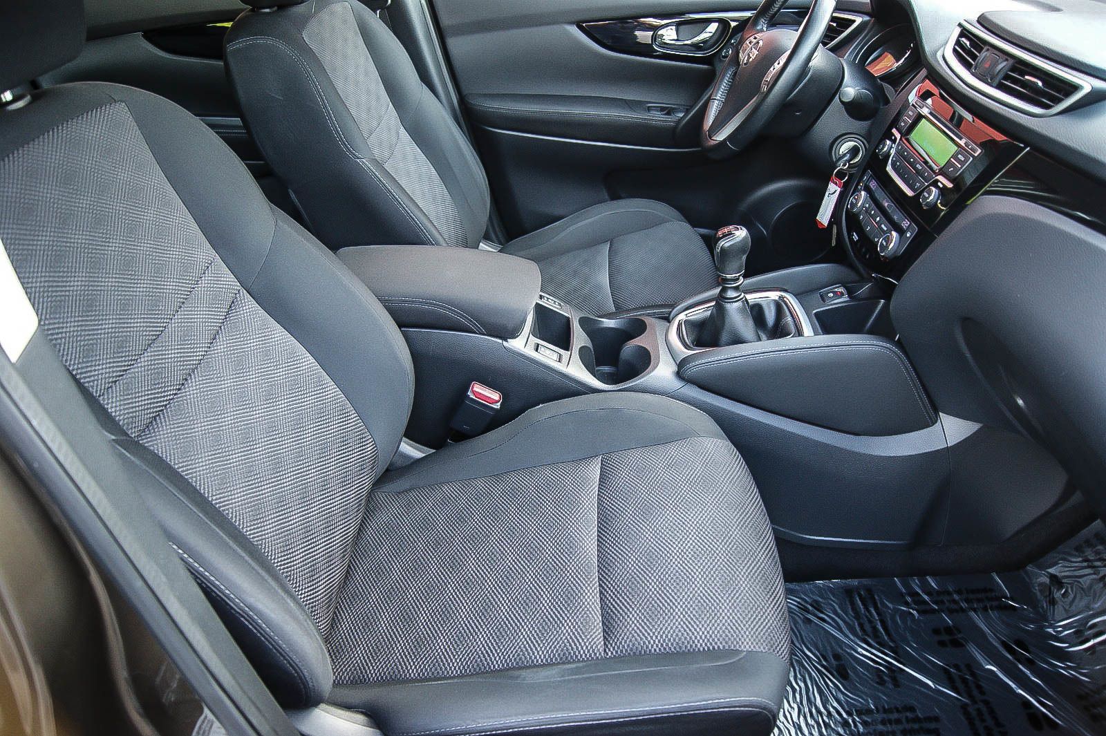 Fahrzeugabbildung Nissan Qashqai 1.2 Acenta 4x2 1 HAND AHK SIZHG 22.324KM