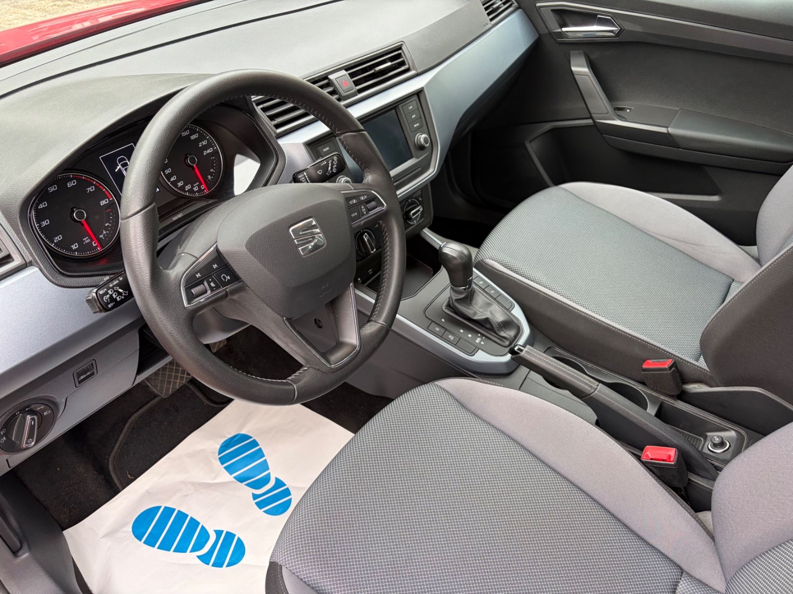 Fahrzeugabbildung SEAT Arona Style Automatik+NaviZB+1.Hand+Klima+Allw.