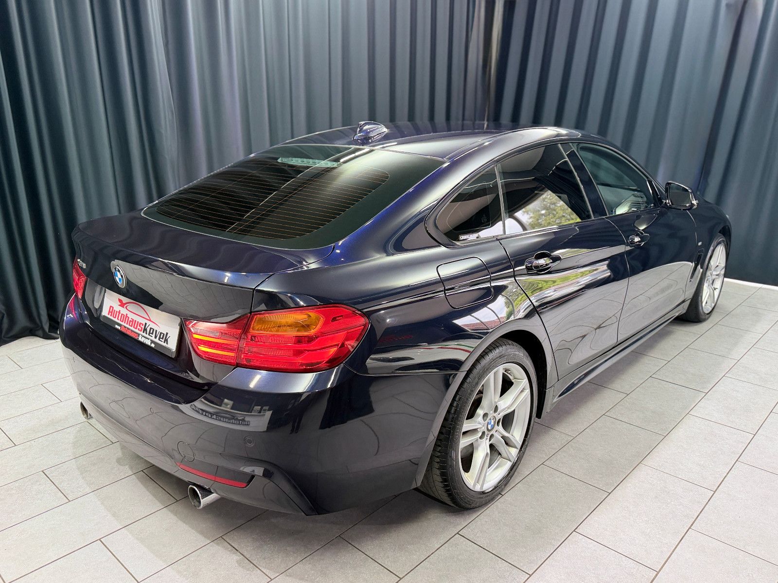 Fahrzeugabbildung BMW 440i Gran Coupe xDrive M Sport |HuD|NAVI|DE-FZG