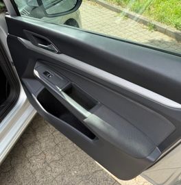 Volkswagen Golf - 8