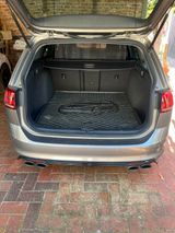 Volkswagen Golf 2.0 TSI DSG 4MOTION BMT R Variant R - mit Benzin-Antrieb: Kombi, 2.0