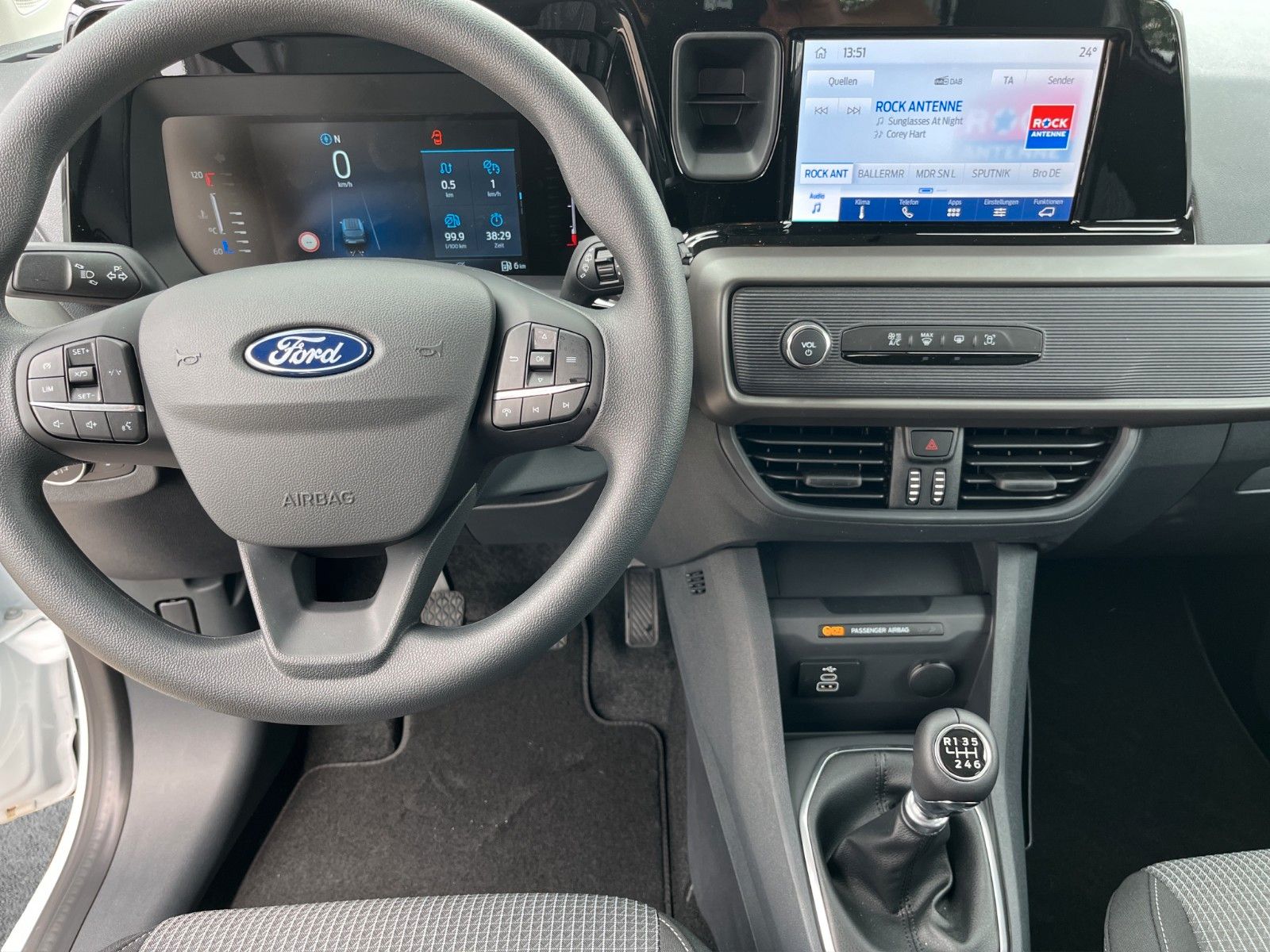Fahrzeugabbildung Ford Transit Courier Trend Doppelkabine