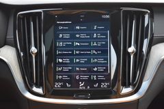 Fahrzeugabbildung Volvo V60 Inscription T8 Plug-In Hybrid AWD*PANO*STHZ