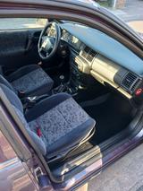 Opel Vectra 16V      Liebhaber Fahrzeug - Opel Vectra in Leverkusen