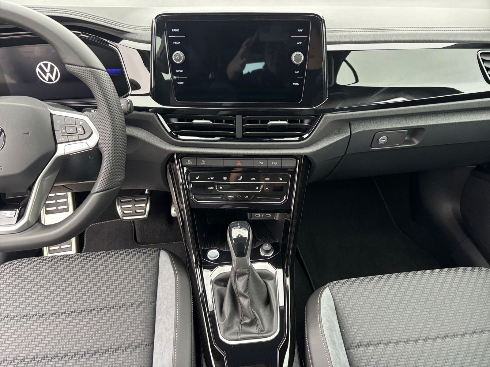Volkswagen T-Roc - Bild 12