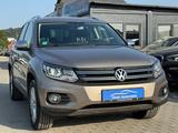 Volkswagen Tiguan 2.0 TDI Track&Style BMT 4Motion+Garantie+ - Volkswagen Tiguan aus 2012 mit Diesel-Antrieb