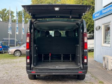 Opel Vivaro - 11