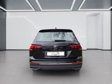 Volkswagen Tiguan - 5