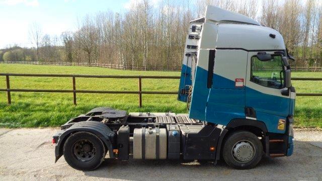 Renault T460 + VOITH RETARDER  (+ ADR)