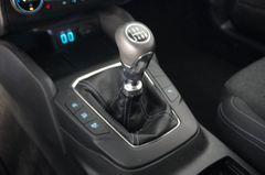 Fahrzeugabbildung Ford Focus Lim. 1.0 ACTIVE NAVI/LED/KAMERA/SHZ/DAB+