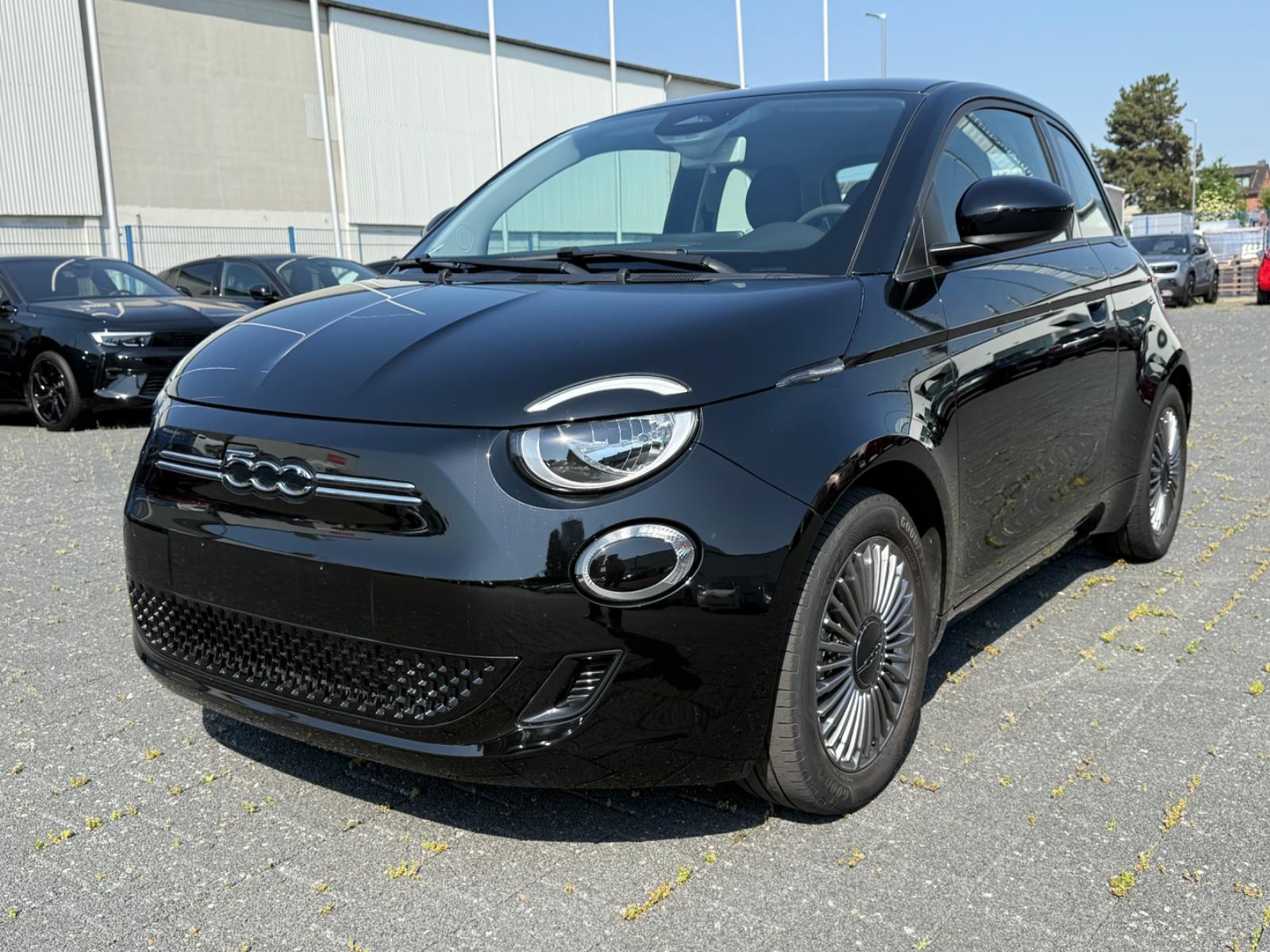 Fiat 500e  Icon NAVI