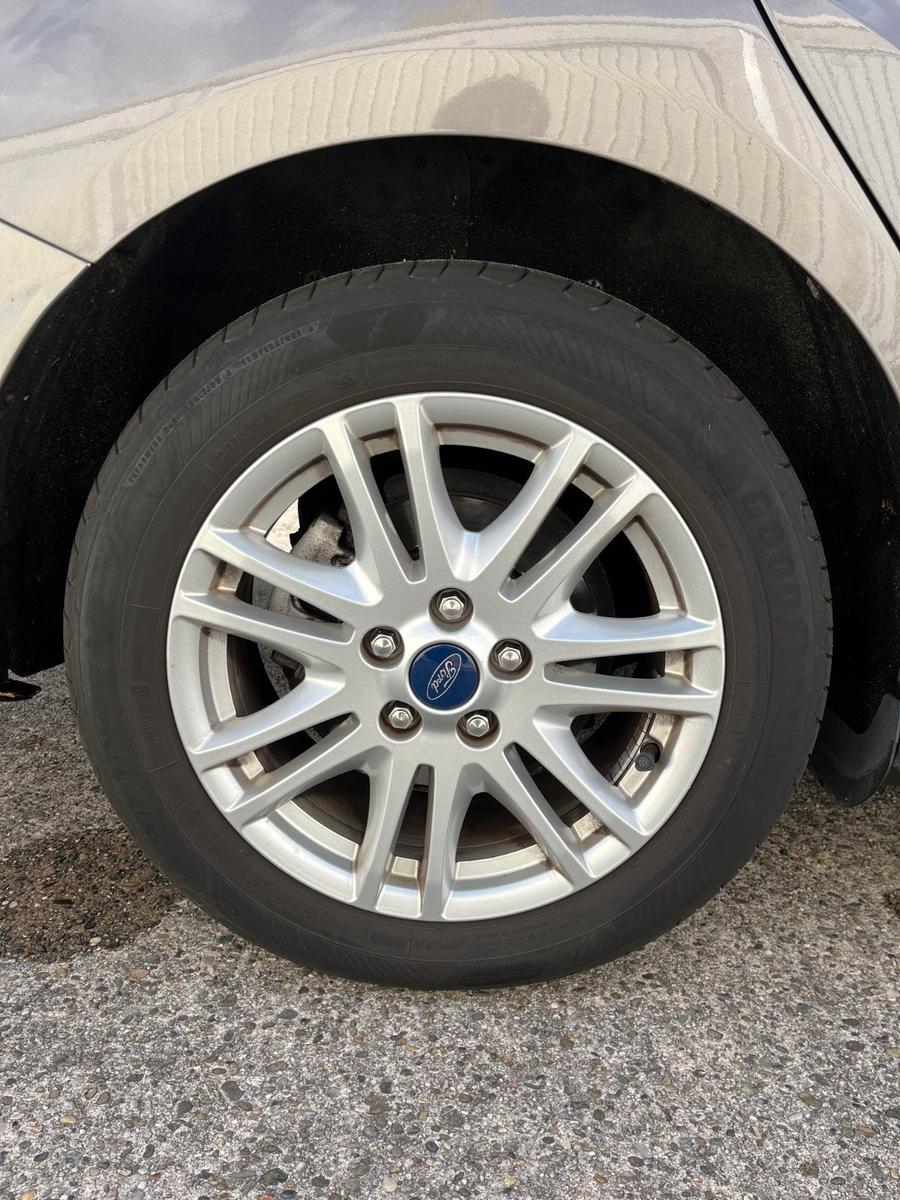 Ford Focus 2013 — photo 7