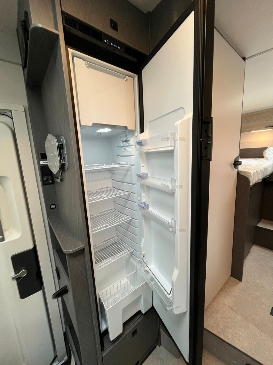 Fahrzeugabbildung Etrusco T 7.4 SB *Markise*Multimedia*Rahmenfenster