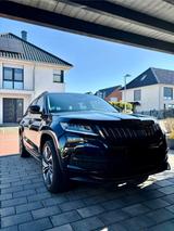 Skoda Kodiaq 2.0 TSI DSG 4x4 Sportline Sportline - Skoda Kodiaq SPORTLINE mit Benzin-Antrieb