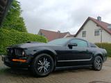Ford Mustang V6 - Ford Mustang aus 2008: V6