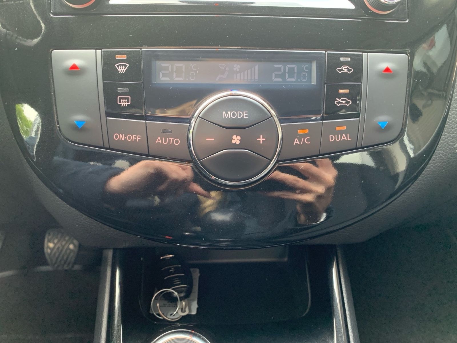 Fahrzeugabbildung Nissan Pulsar 1.2 DIG-T Acenta Navi Sitzheizung Kamera