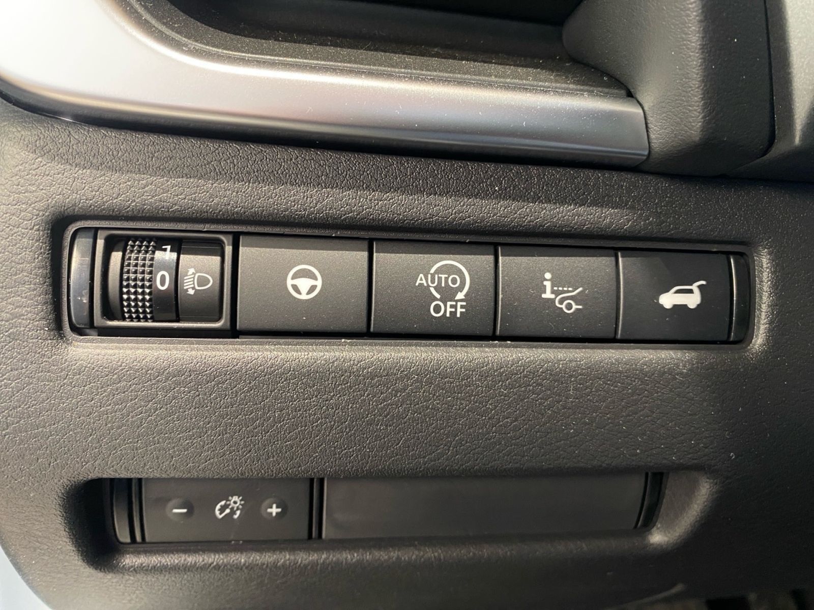 Fahrzeugabbildung Nissan Qashqai 1.3 DIG-T Xtronic MHEV N-Connecta *360'K