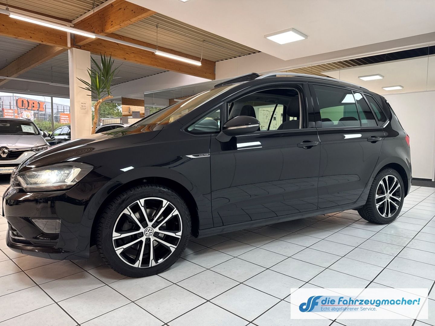 Fahrzeugabbildung Volkswagen Golf Sportsvan VII Lounge 1.4 TSI DSG Panodach N