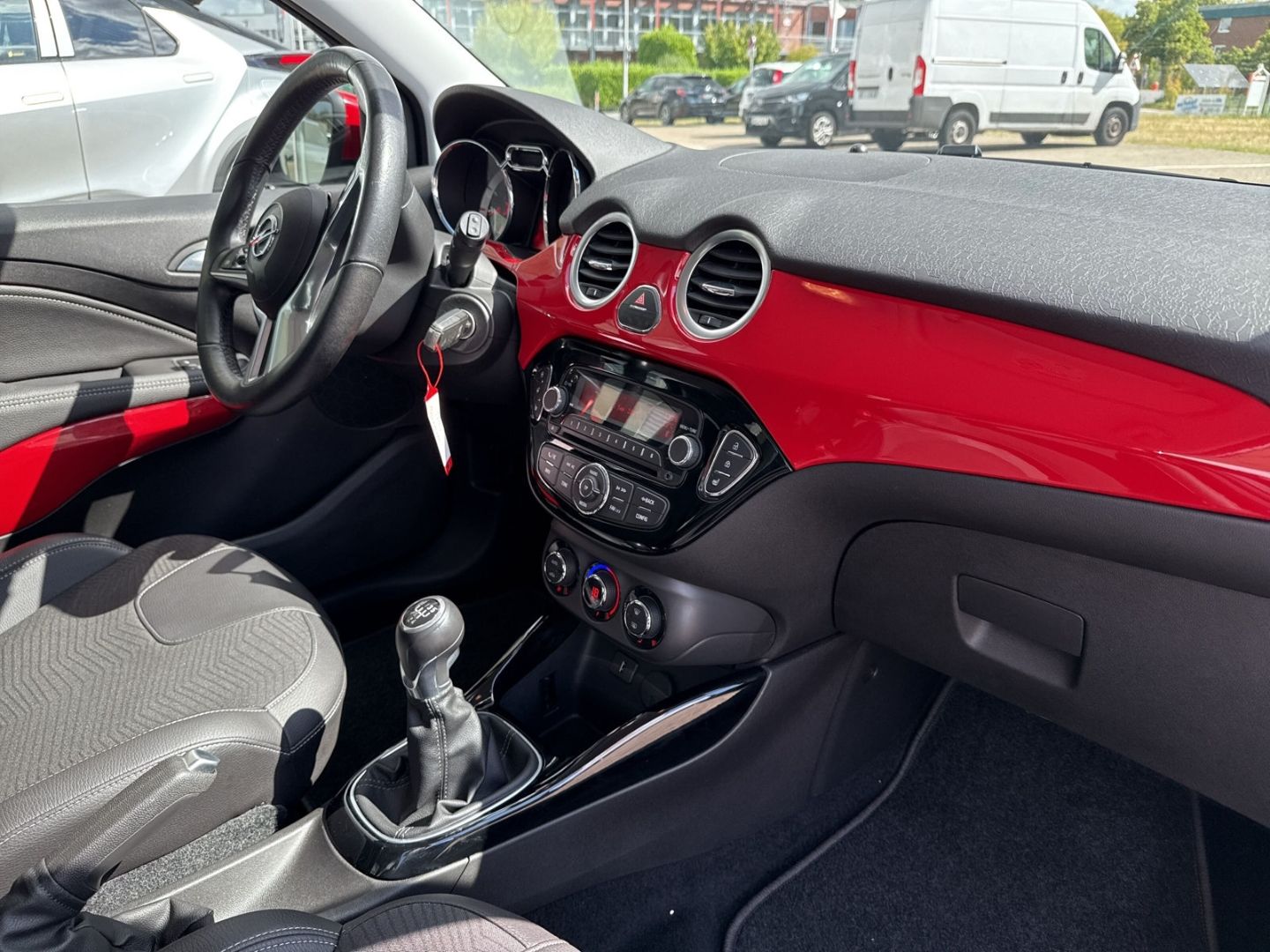 Fahrzeugabbildung Opel Adam Unlimited 1.4 Klimaautom SHZ LenkradHZG Tem