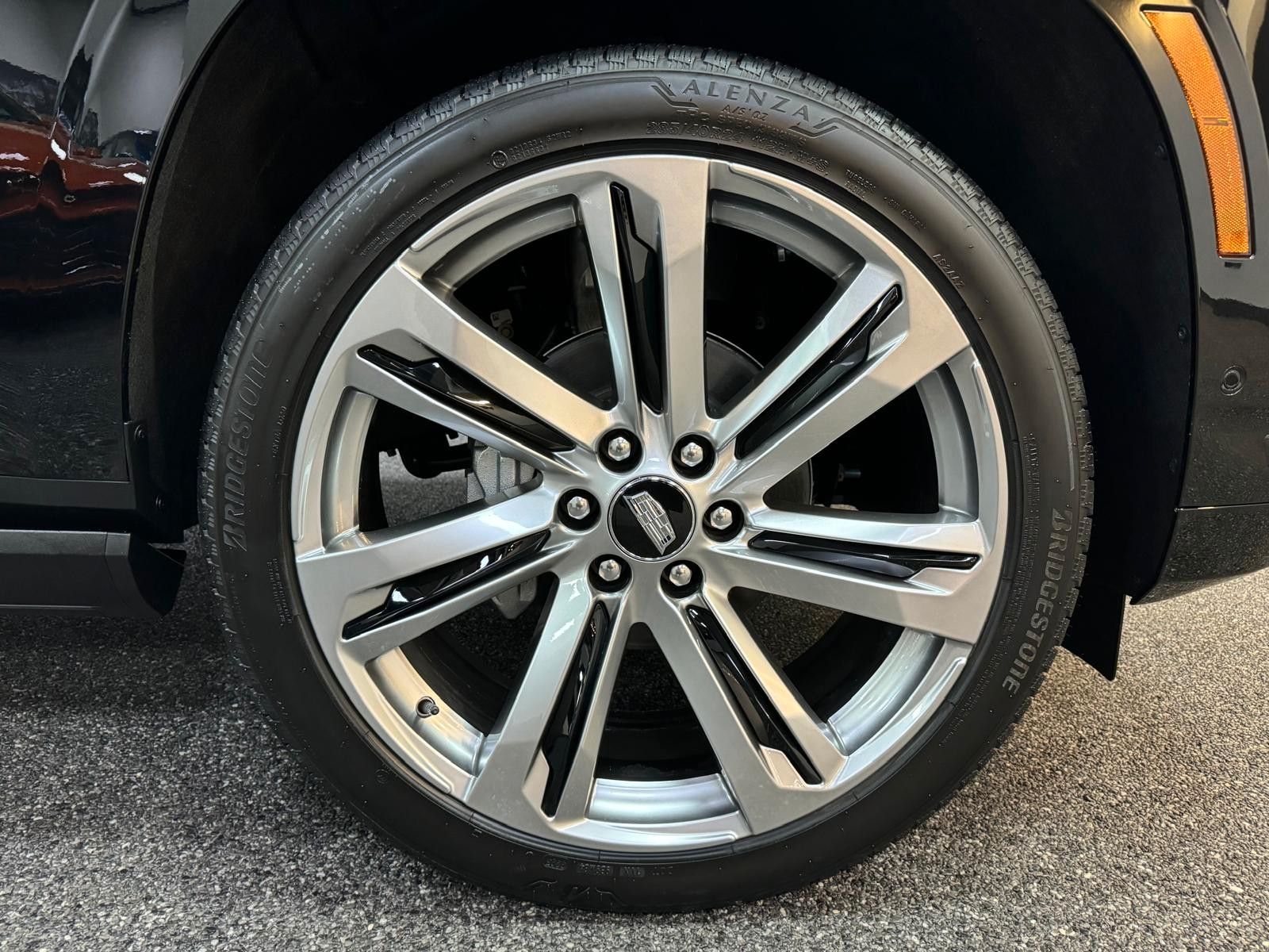 Fahrzeugabbildung Cadillac 2026 ESCALADE SPORT PLATINUM 6.2 V8-HUD-NIGHT V