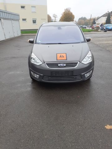 Ford Galaxy 2,0 TDCi 120kW DPF Titanium PowerShif...