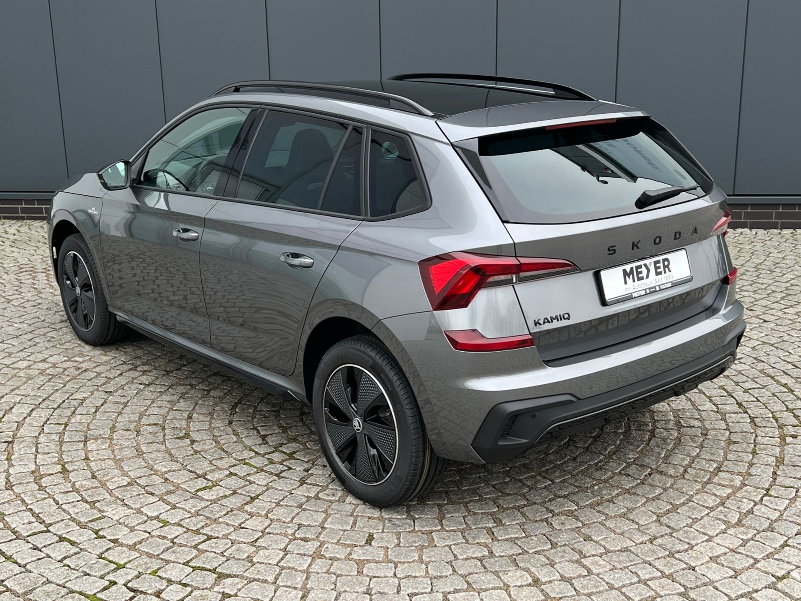 Fahrzeugabbildung SKODA Kamiq Monte Carlo 1.5 TSI DSG *Garantie, LED, AH