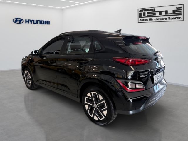 Fahrzeugabbildung Hyundai KONA Select Elektro 2WD ACC Apple CarPlay Androi